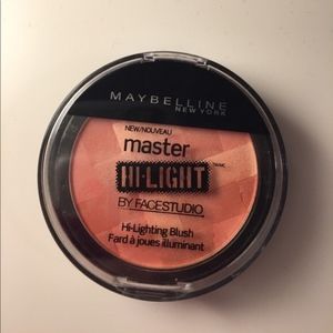 Maybelline Master Coral Highlighter